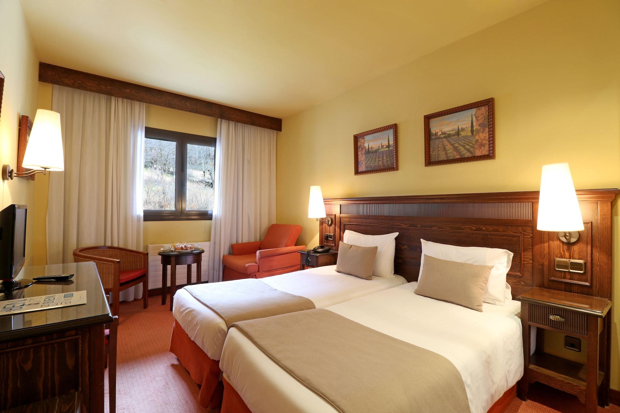Rvhotels Tuca Вьелья Экстерьер фото