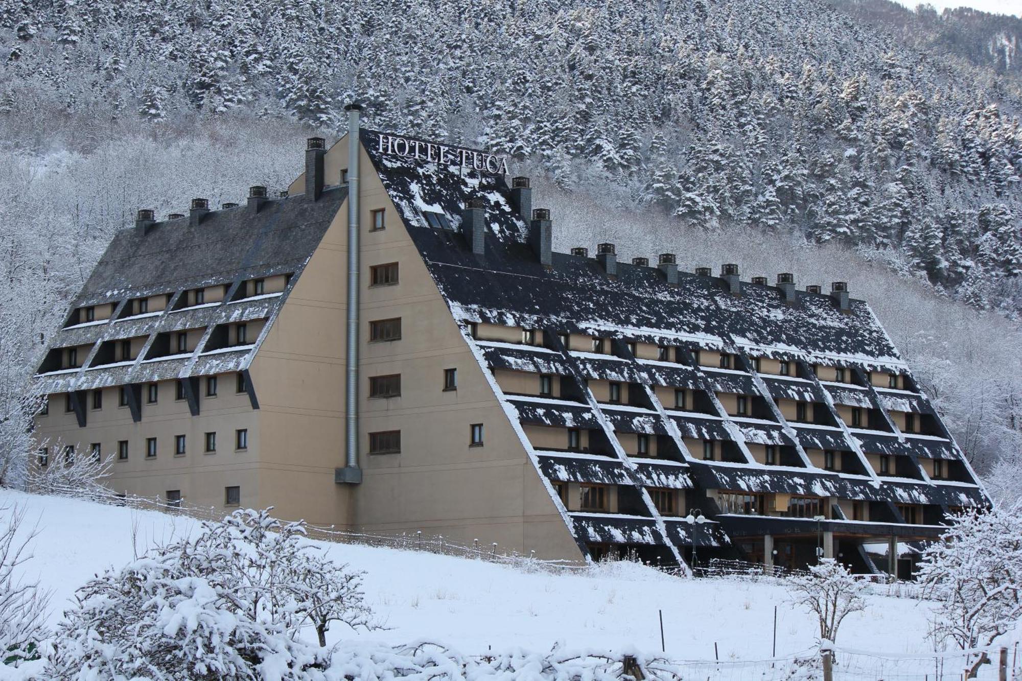 Rvhotels Tuca Вьелья Экстерьер фото