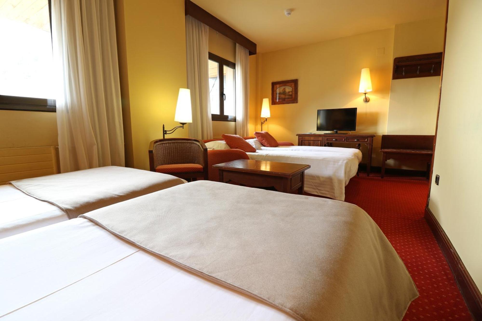 Rvhotels Tuca Вьелья Экстерьер фото