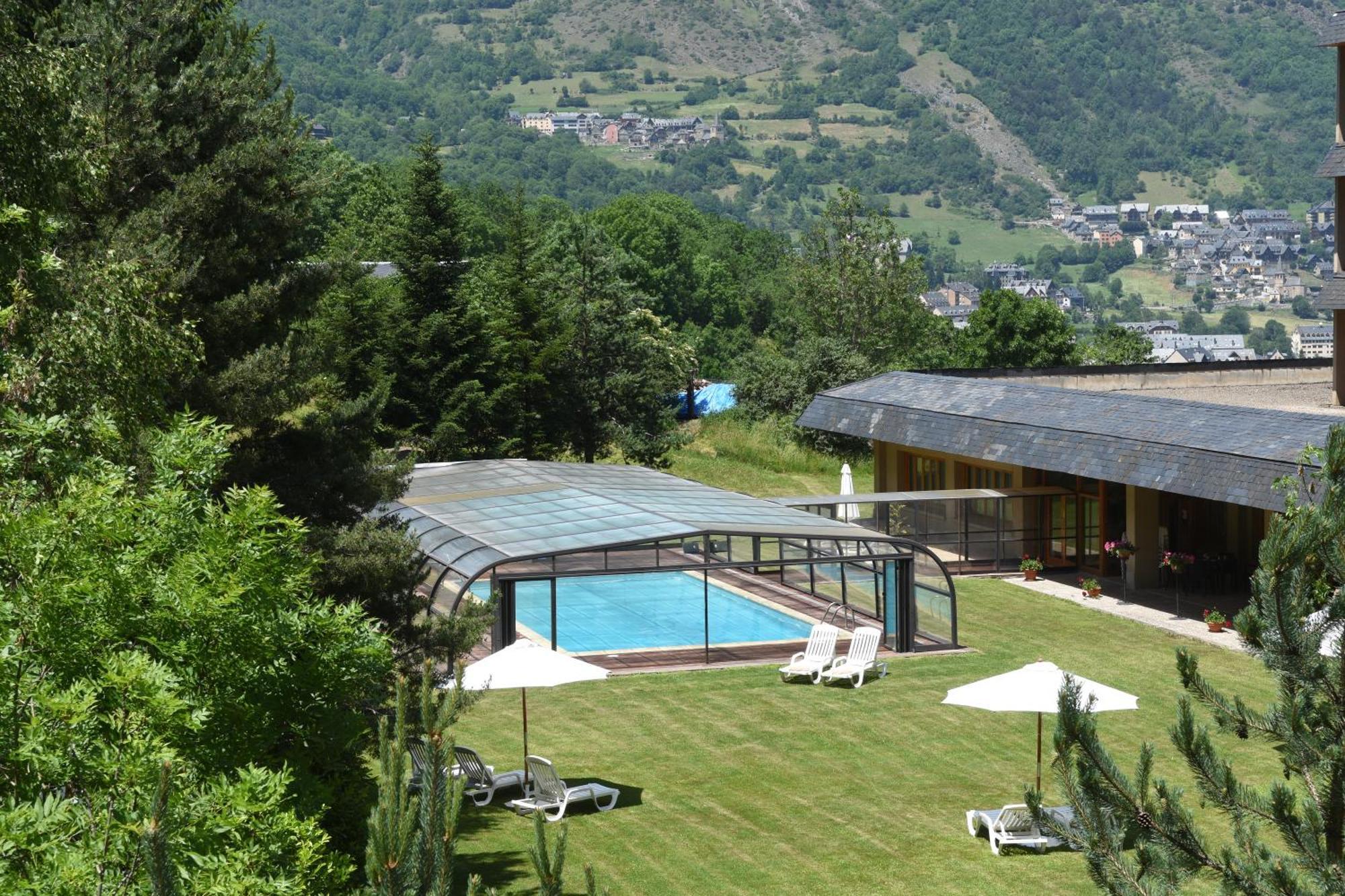 Rvhotels Tuca Вьелья Экстерьер фото